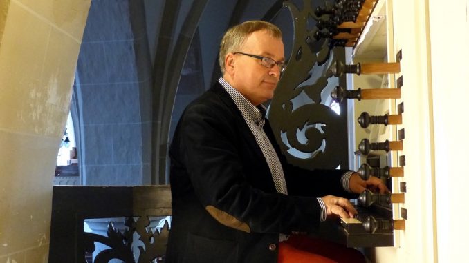 Dick Sanderman Dick Sanderman organist