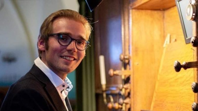 Adriaan_Hoek_www_68x38