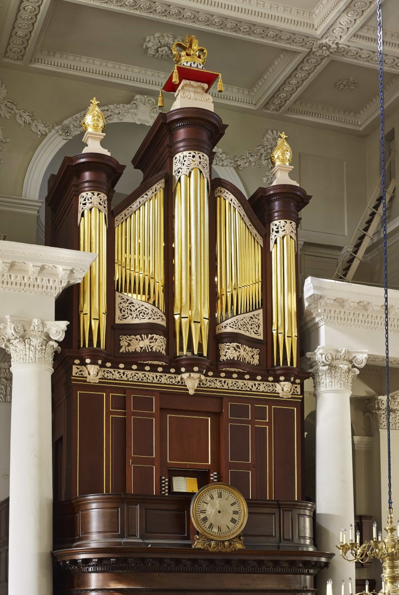 Christ_Church_Spitalfields_organ_1200