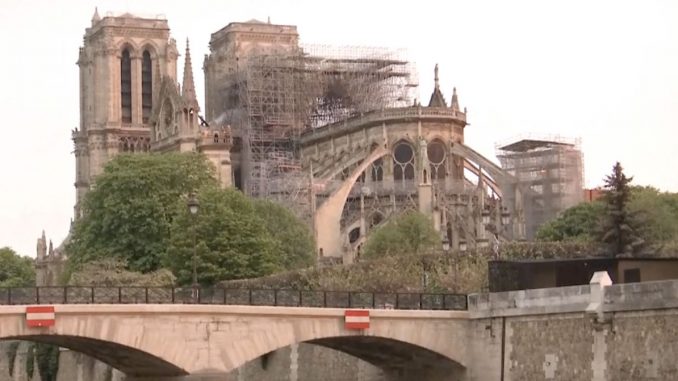 Notre_Dame_Paris_2019