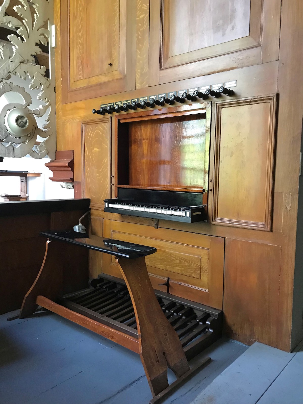 Orgel Beilen Stefanuskerk klaviatuur na rest.7