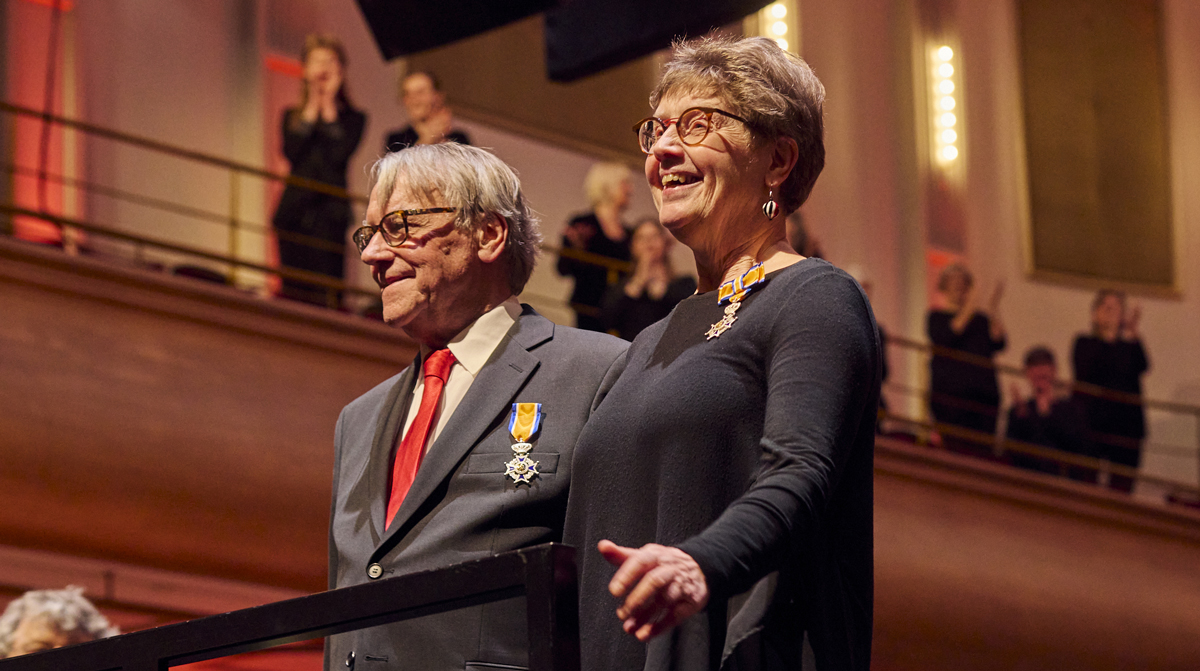 het is mooi invoeren soort Koninklijke onderscheiding voor organist Gonny van der Maten - Orgelnieuws.nl het is mooi invoeren soort Koninklijke onderscheiding voor organist Gonny van der Maten - Orgelnieuws.nl