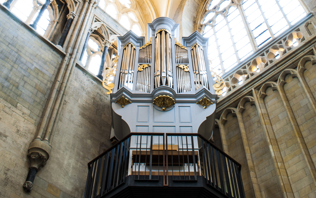 tongeren_basiliek_frontaal